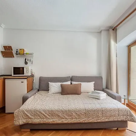 Apartment Comfy At Old Town Plaza With Ac *